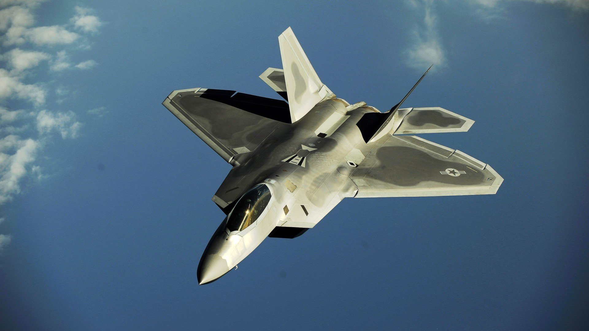 中超球队尝试打造专属训练基地提高备战效率，中超专业足球场最新